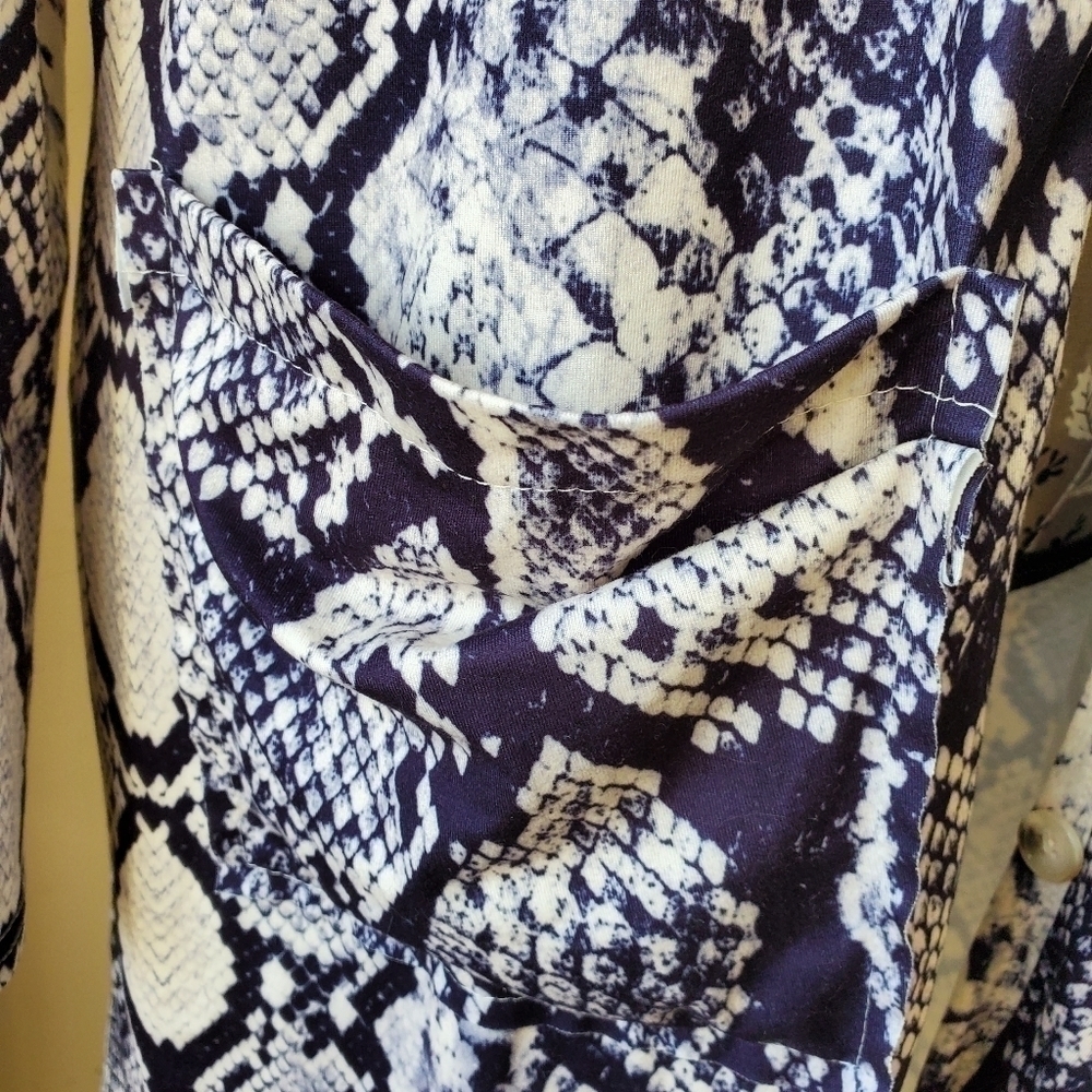 Snake print long duster jacket sz. M - Picture 6 of 9
